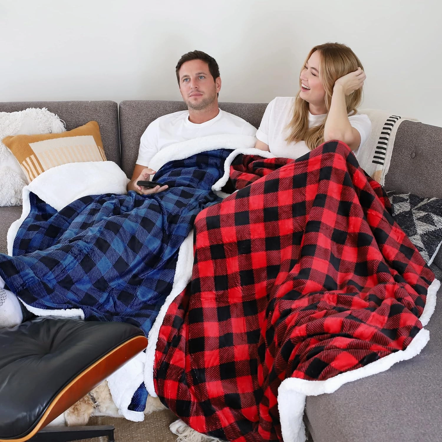 Catalonia Red Black Checkered Holiday Blanket, Buffalo Plaid Sherpa Throw for Couch Sofa Cabin Decor | Soft, Warm, Comfy, Fuzzy, Snuggy | 60x50 Inches, Christmas Blanket