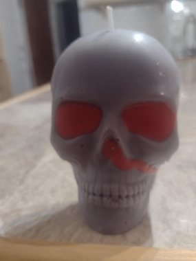 Crimson Gaze Skull Candle