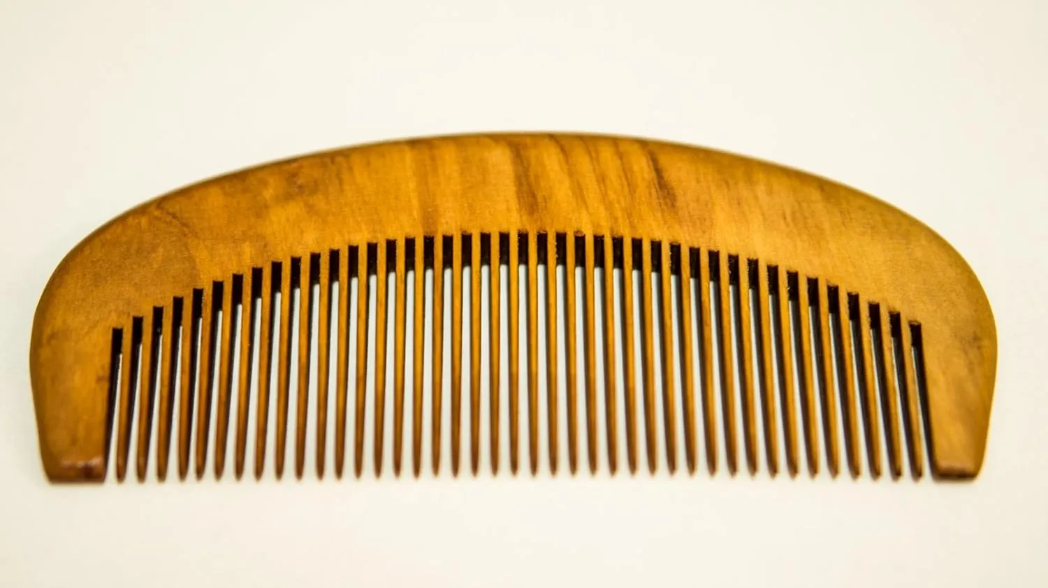 [Japan Craftsmen Made] Peach Wood Natural Comb - Apricot Oiled. Anti Static Hair (Medium)