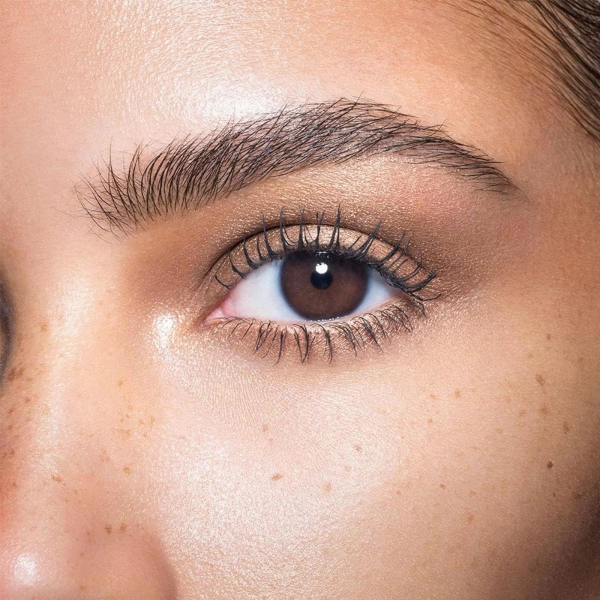 Magnified Volume & Length Mascara