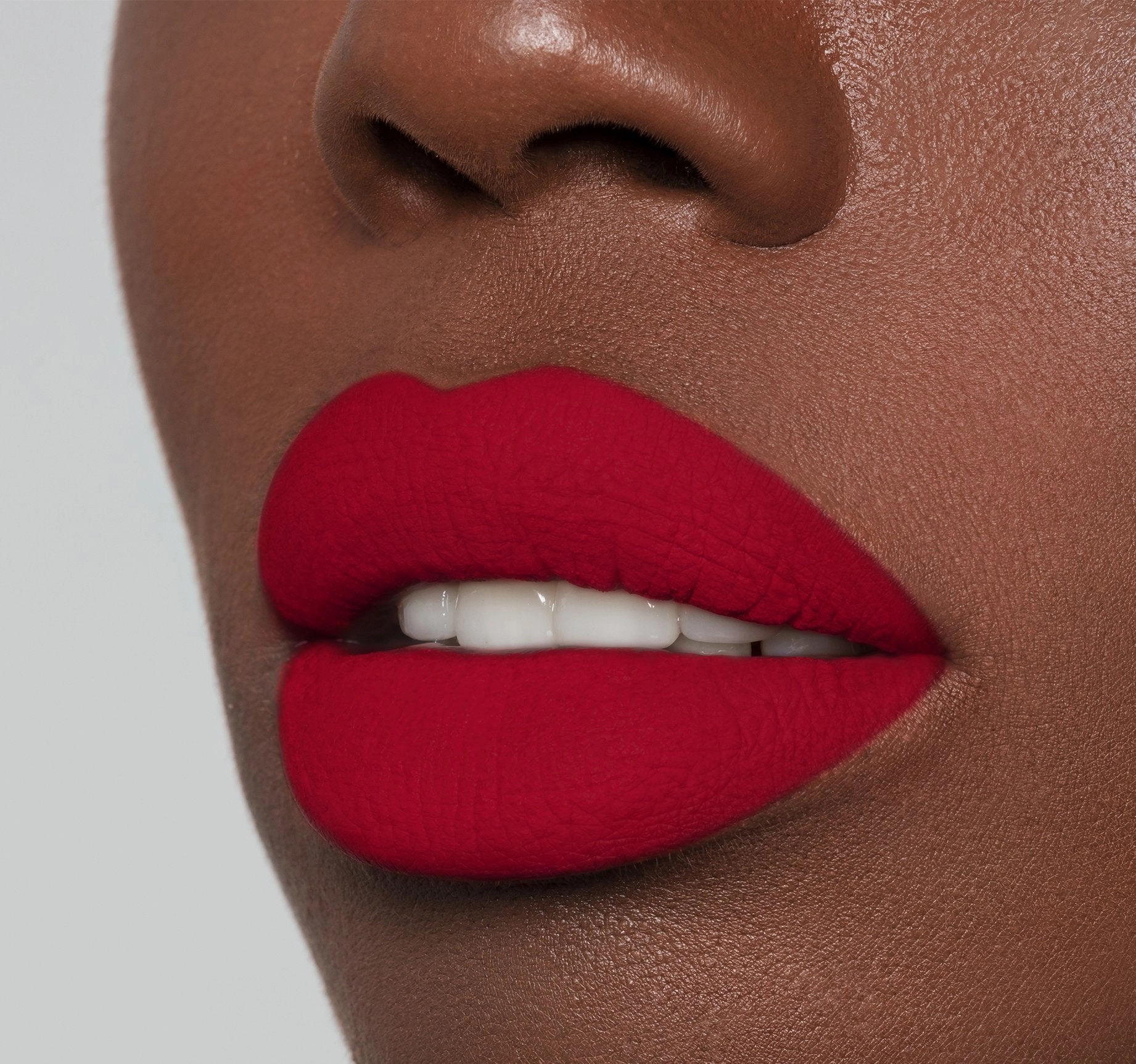 MATTE LIQUID LIPSTICK - BLOODSHOT