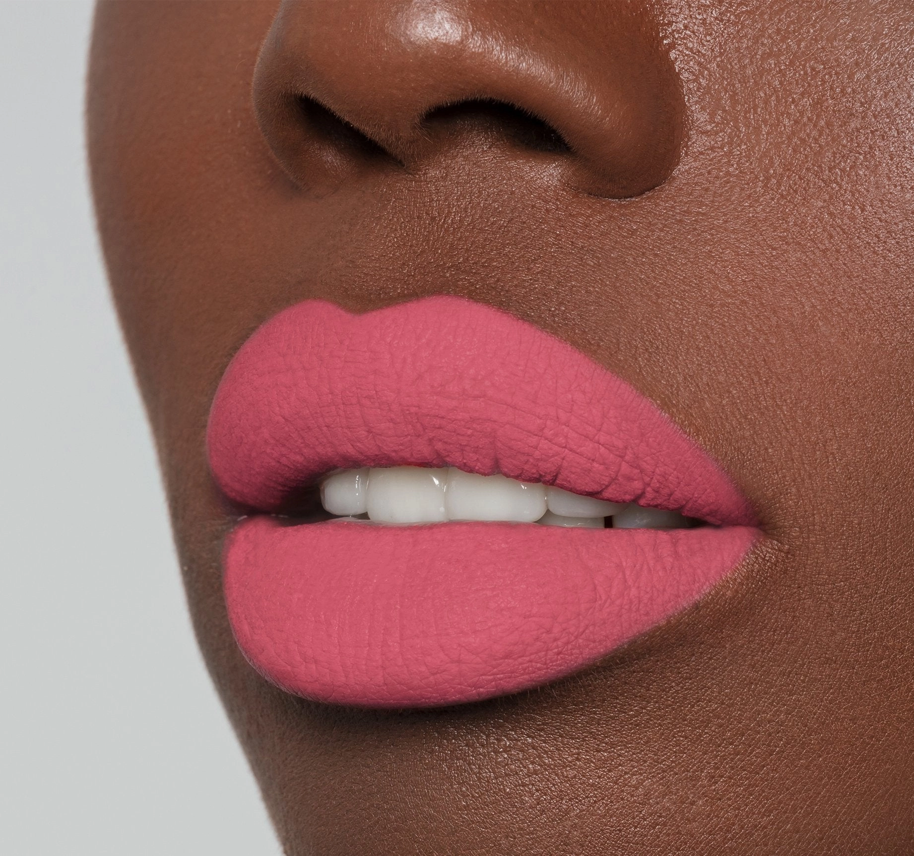 MATTE LIQUID LIPSTICK - UNSETTLED