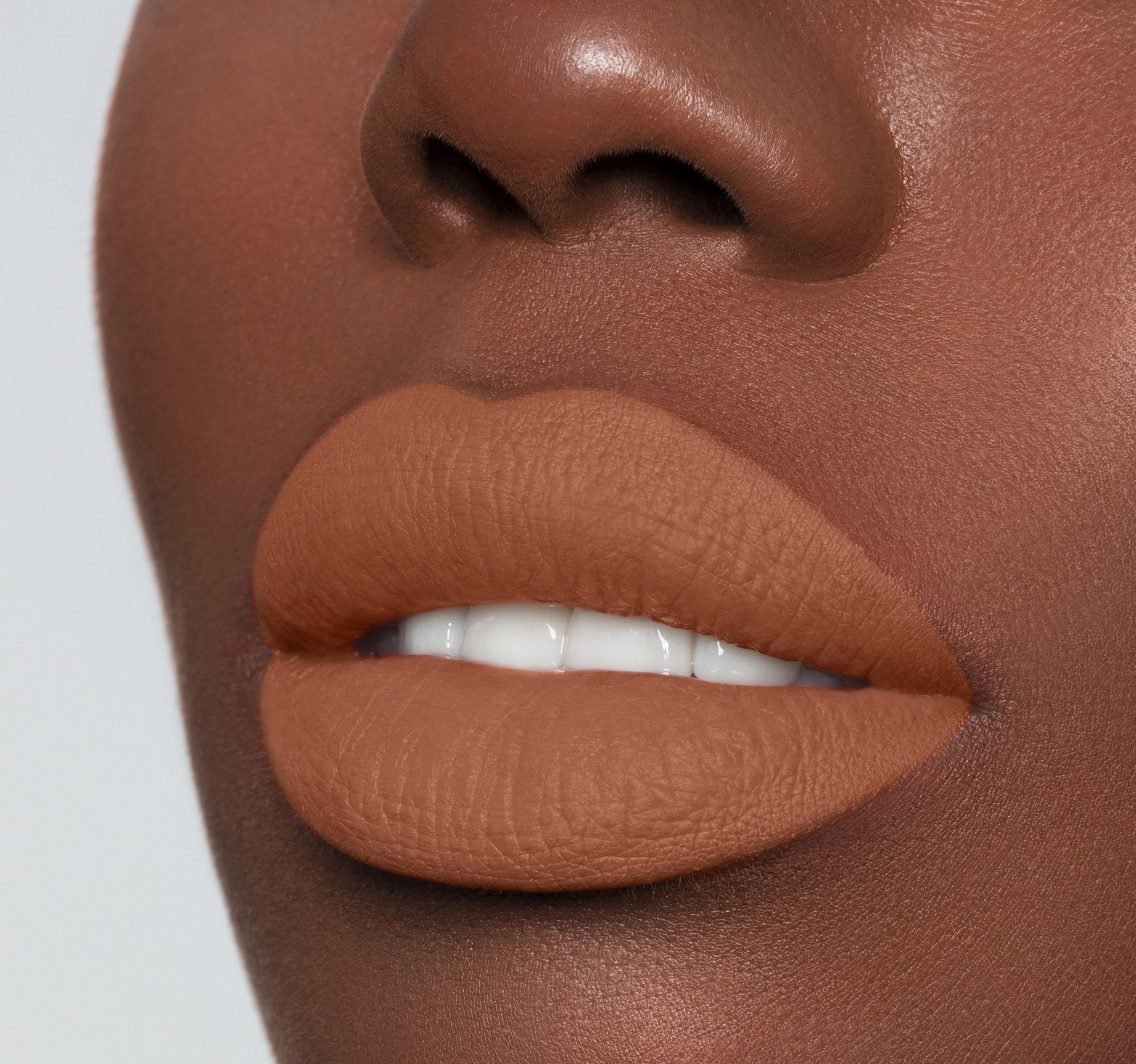 MEGA MATTE LIPSTICK - CONFESS