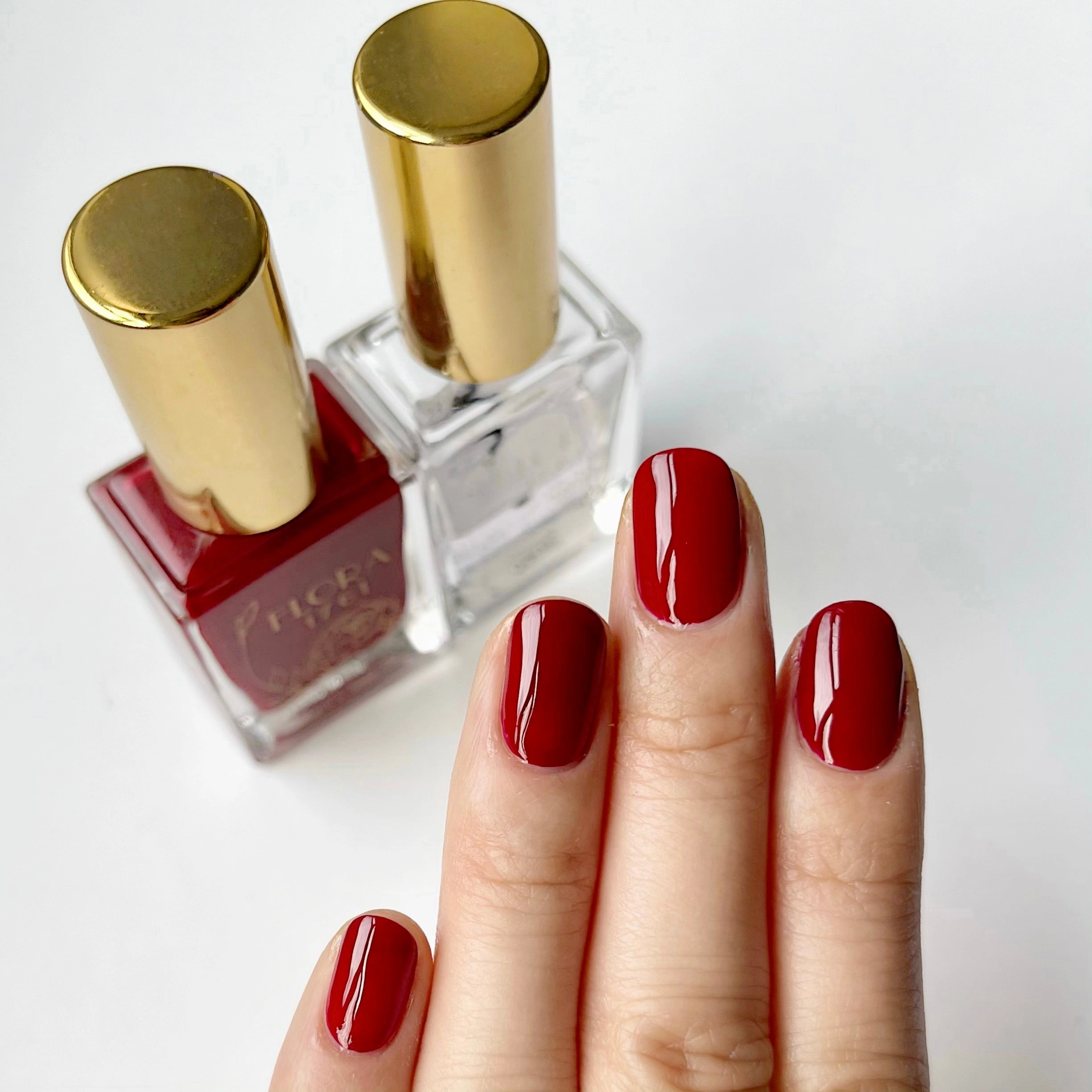 Nail Lacquer in Crimson Peony