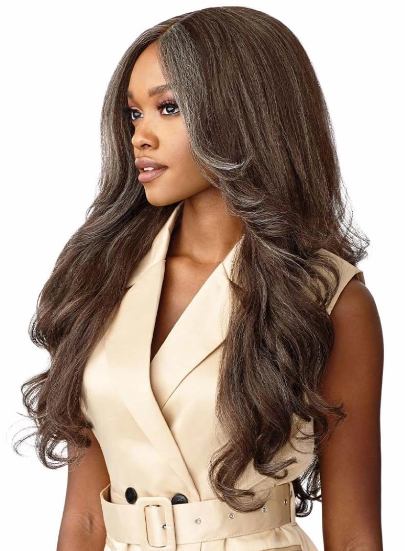Outre Soft & Natural Synthetic Lace Front Wig - NEESHA 208 (DRFF2/CINSP)