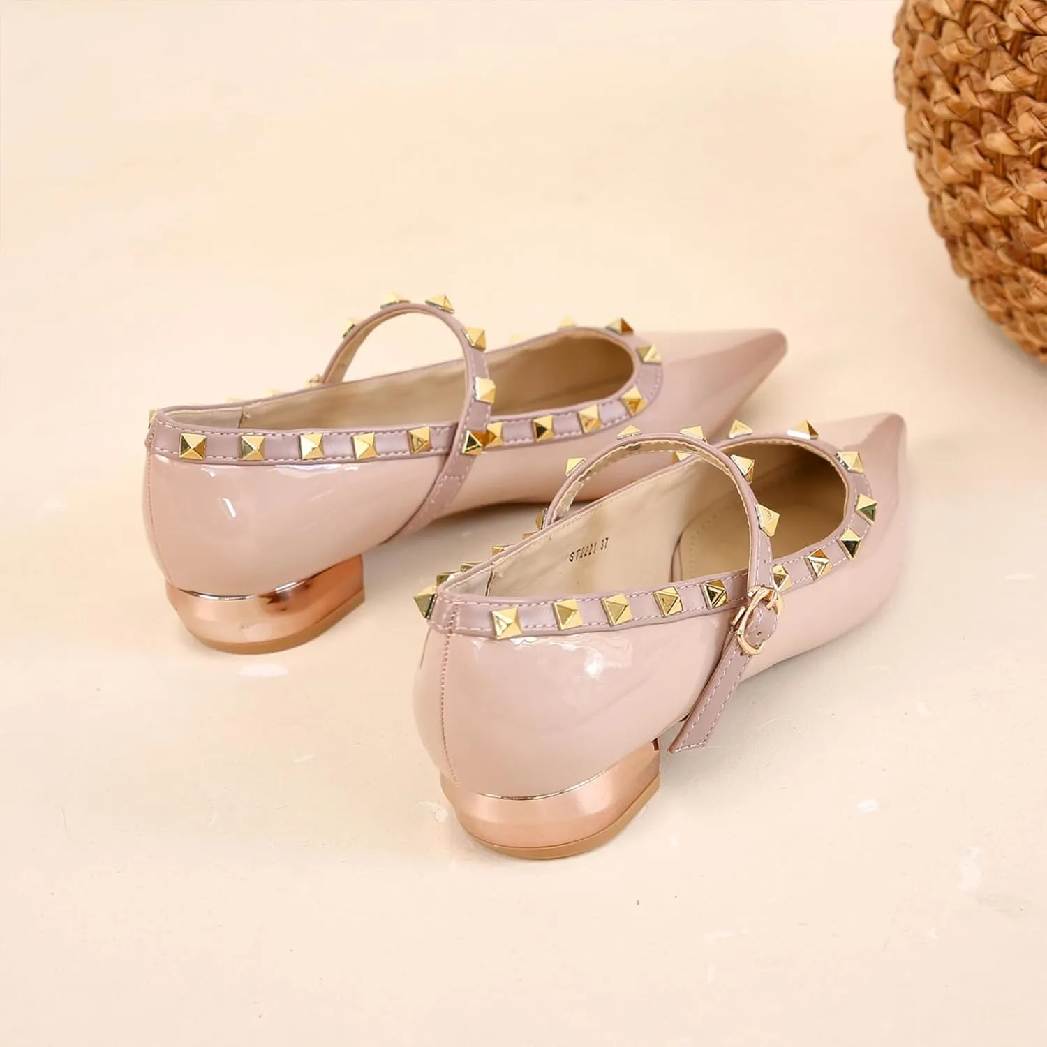 Women's Suede Pointed Toe Rivet Flats Comfort Shallow Slip On Casual Versatile Dress Shoes for Wedding Party Y2kk