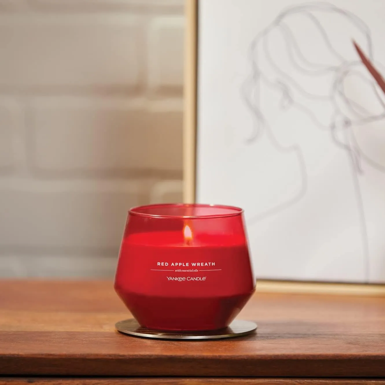 Yankee Candle Studio Medium Candle, Red Apple Wreath, 10 oz: Long-Lasting, Essential-Oil Scented Soy Wax Blend Candle | 40-65 Hours of Burning Time